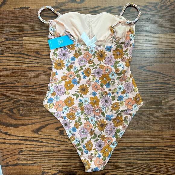 👙 Cupshe Braided Swimsuit - Picture 2 of 9